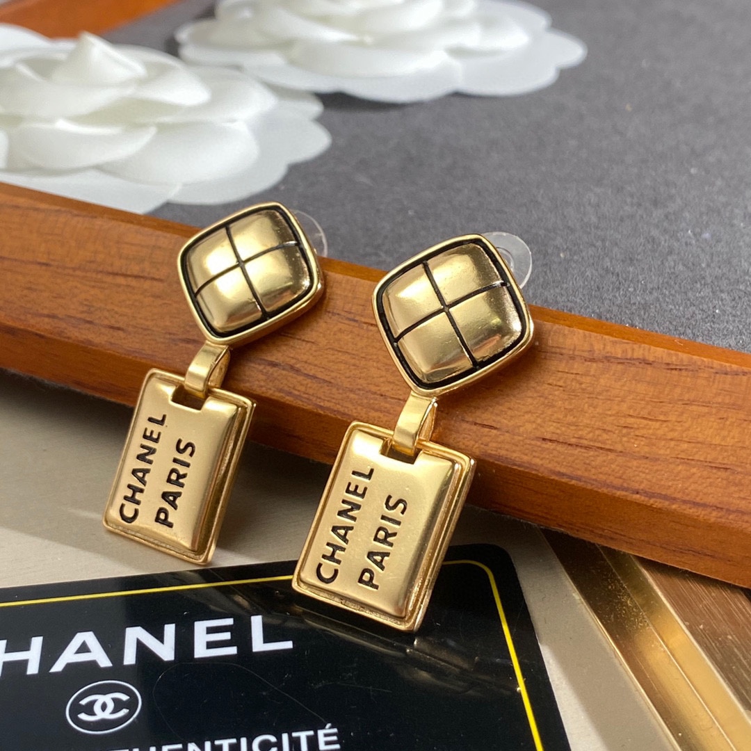 Chanel Earrings - Soul Replicas