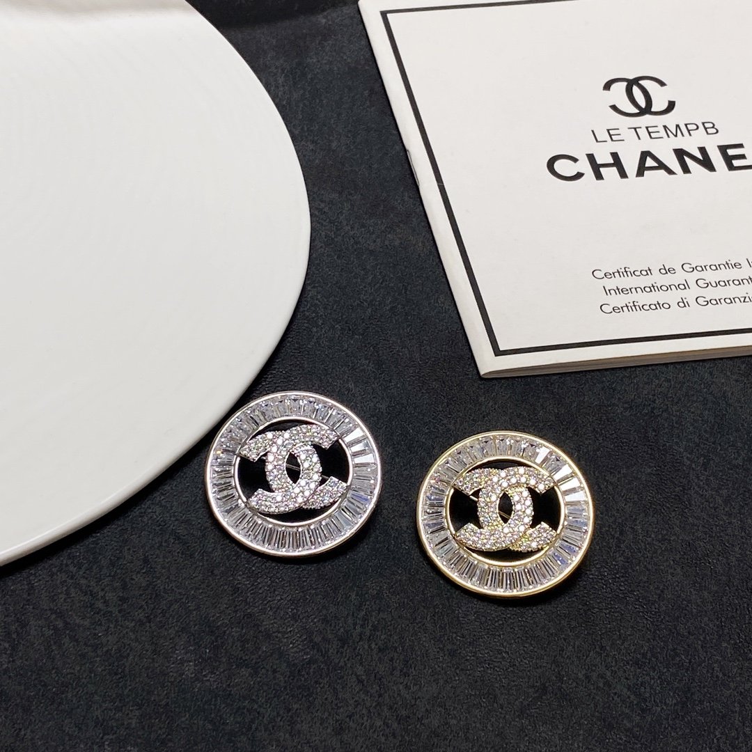Chanel Brooch - Soul Replicas