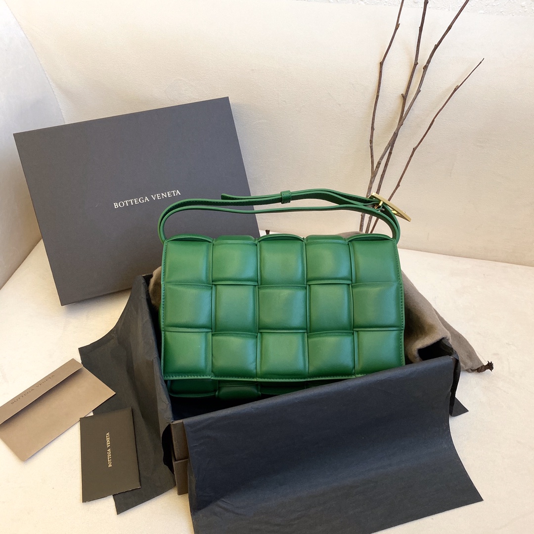 Bottega Veneta Padded Cassette Bag For Women 10.2in/26cm In Green - Soul Replicas