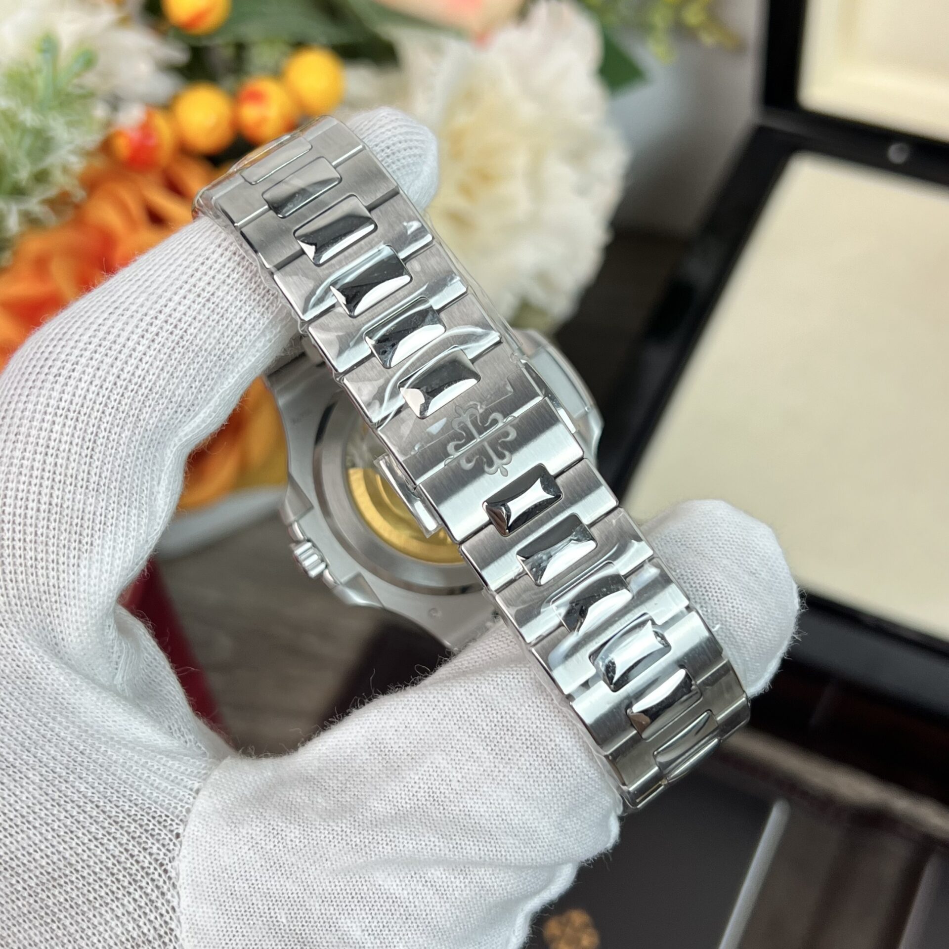 Patek Philippe Nautilus 5711 Replica Watch Refined Full Like Auth 40mm - Soul Replicas