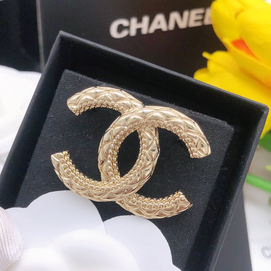 Chanel Brooch - Soul Replicas