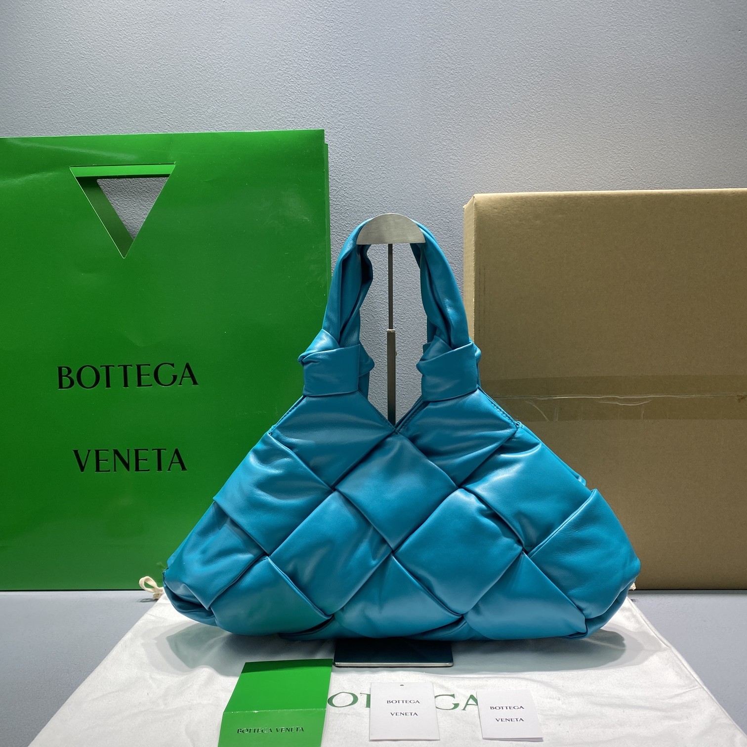 Bottega Veneta Handle Bag Blue. For Women. Women-s Bags 17.3in/44cm - Soul Replicas