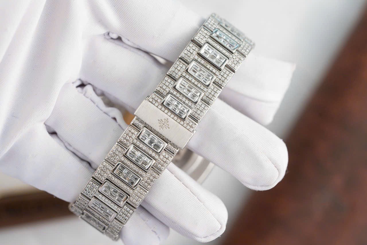 Patek Philippe Clone Watch Nautilus 5719 Full Diamonds Baguette 40mm - Soul Replicas