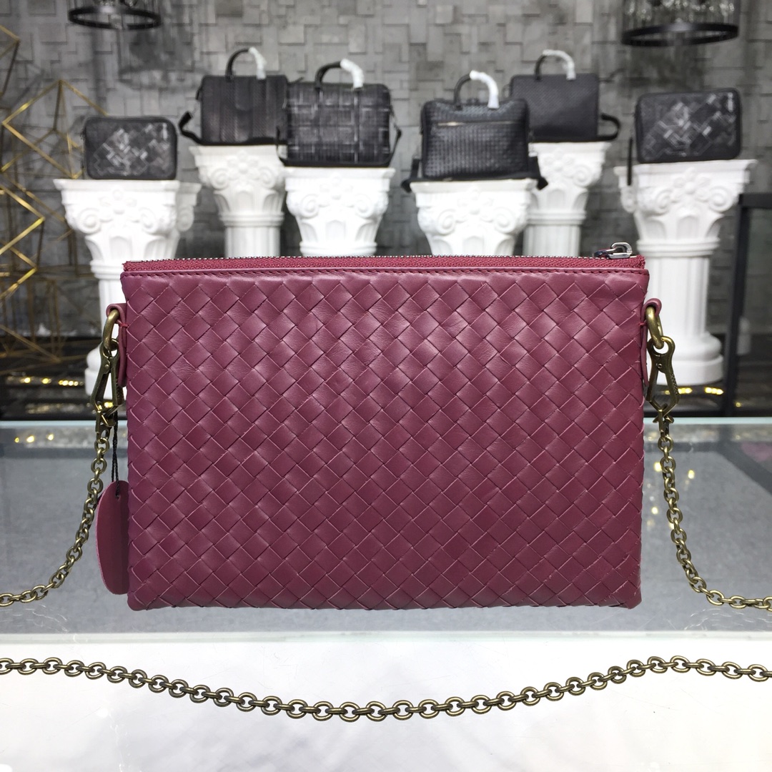 Bottega Veneta Chain Shoulder Bag Dark Red. For Women. Women's Bags 9.6in/24.5cm - Soul Replicas