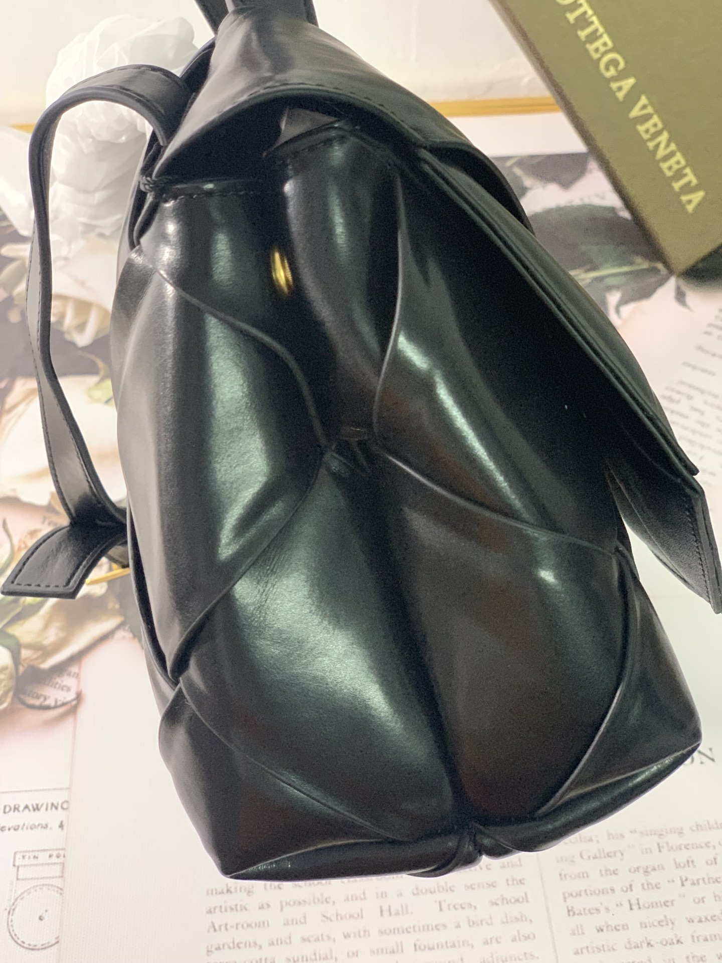 Bottega Veneta Handle Bag Black. For Women. Women-s Bags 11.4in/29cm - Soul Replicas