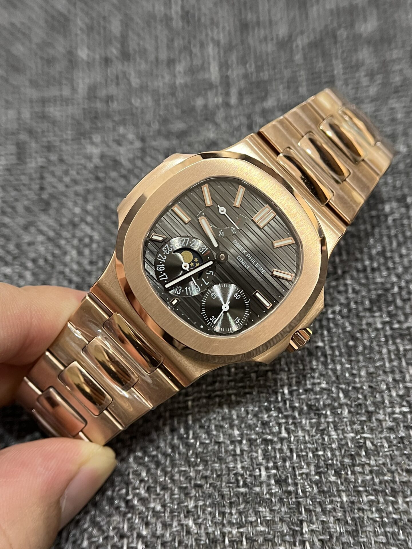 Patek Philippe Replica Watch Nautilus 5712R Gray Dial GR Factory 40mm - Soul Replicas