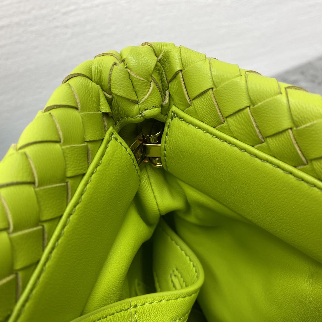 Bottega Veneta Intrecciato Shoulder Bag Neon Green. For Women. Women's Bags 10.2in/26cm - Soul Replicas