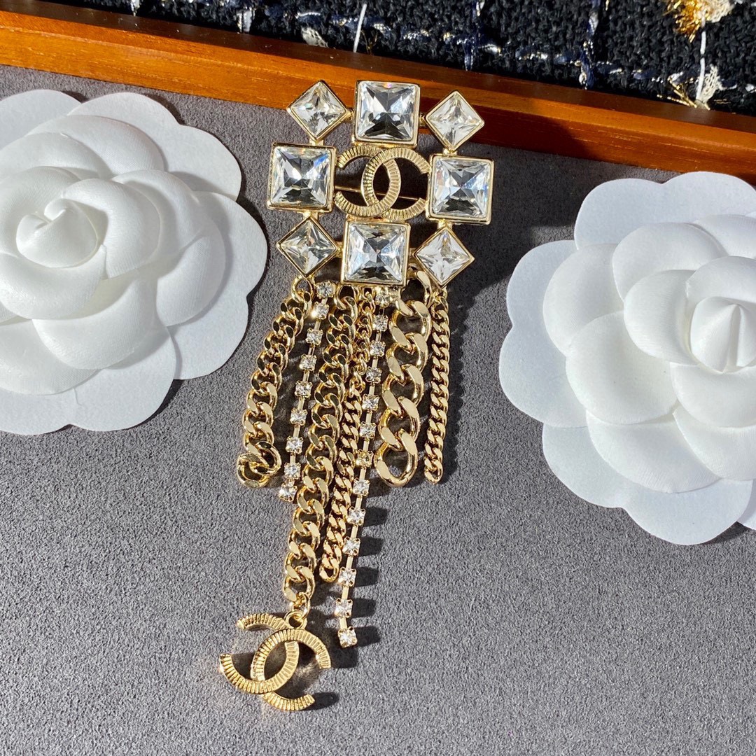Chanel Brooch - Soul Replicas