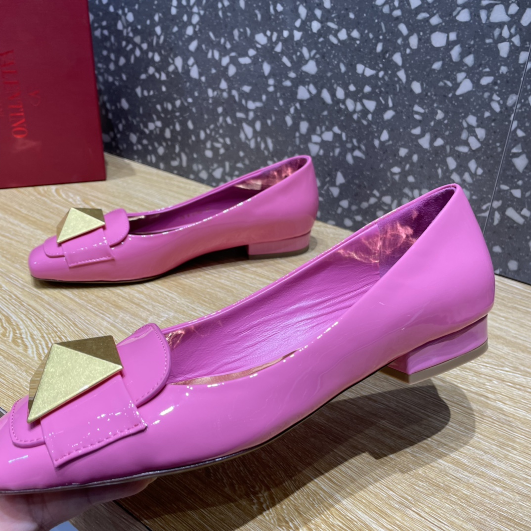 Valentino Garavani One Stud Patent Ballet Flats Pink For Women - Soul Replicas