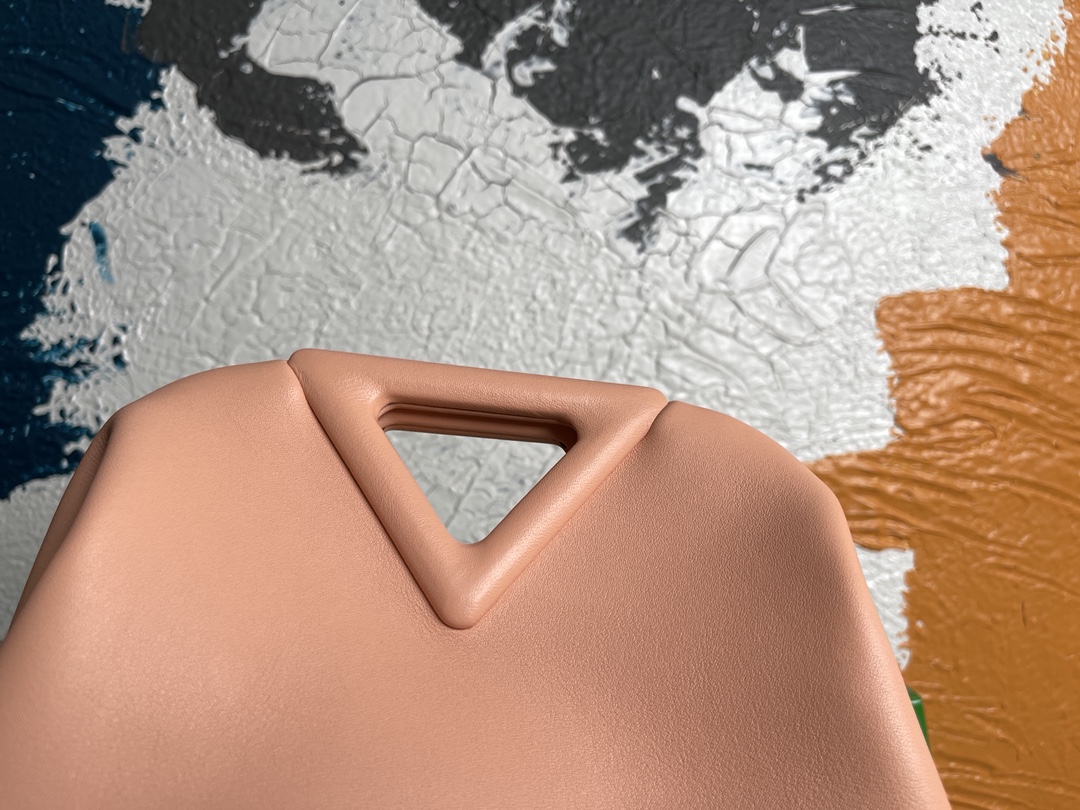 Bottega Veneta Point Pink. For Women. Women's Bags 8.6in/22cm - Soul Replicas