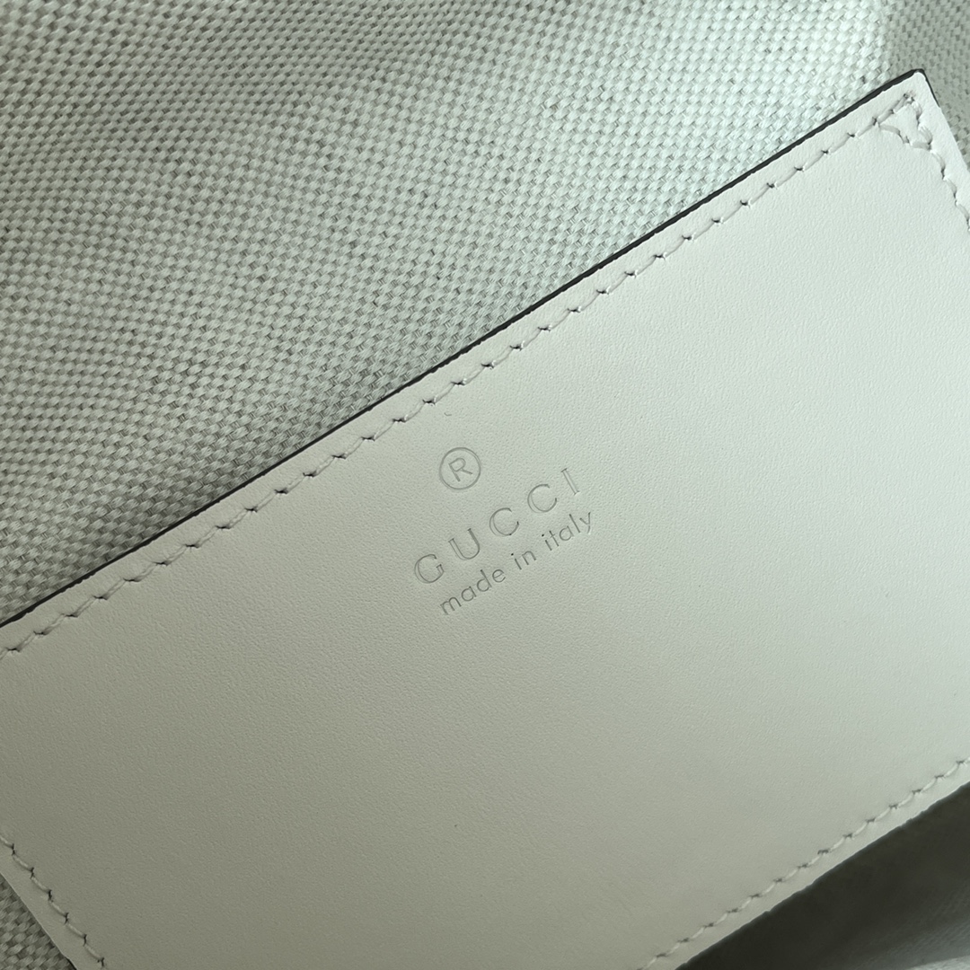 Gucci Bamboo Small Backpack White For Women. Women-s Bags 8.6in/22cm Gucci ‎‎702101 UZY0T 9022 - Soul Replicas