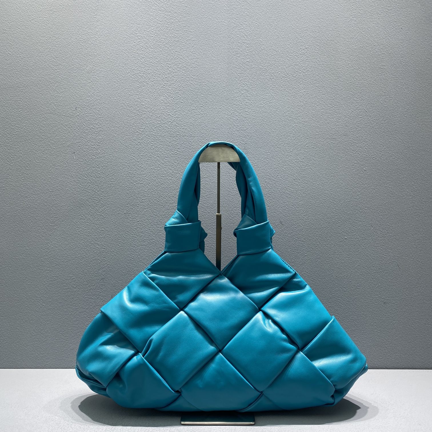 Bottega Veneta Handle Bag Blue. For Women. Women-s Bags 17.3in/44cm - Soul Replicas