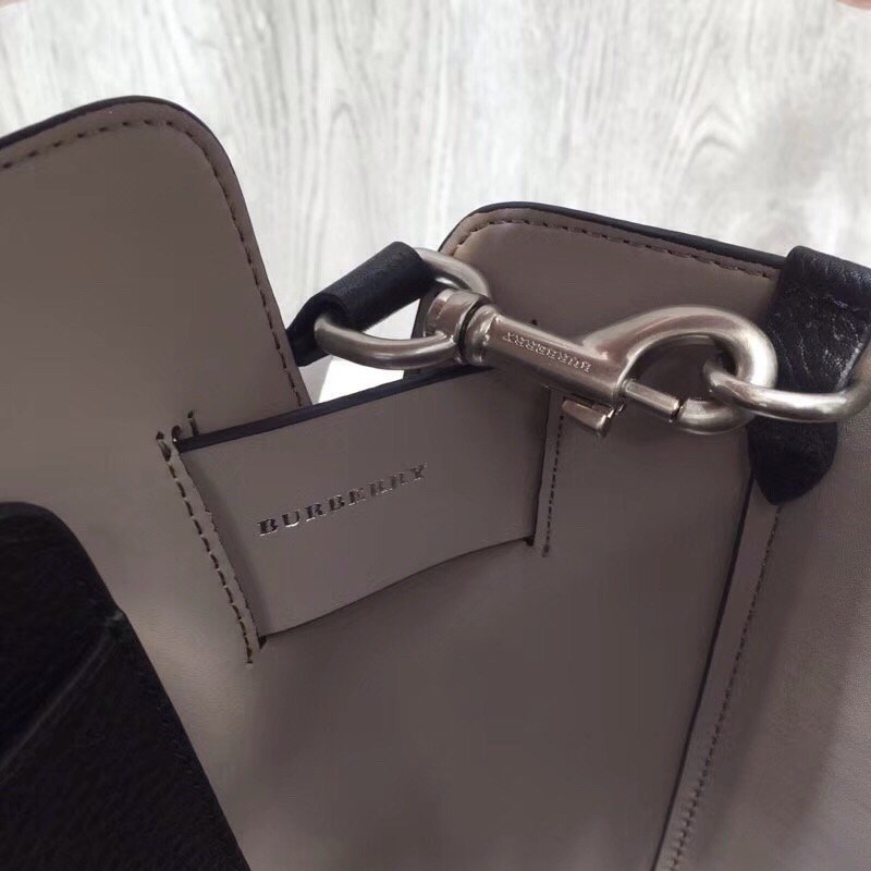 Burberry Small Triple Stud Belt Bag For Women. Women-s Bags 14in/36cm - Soul Replicas