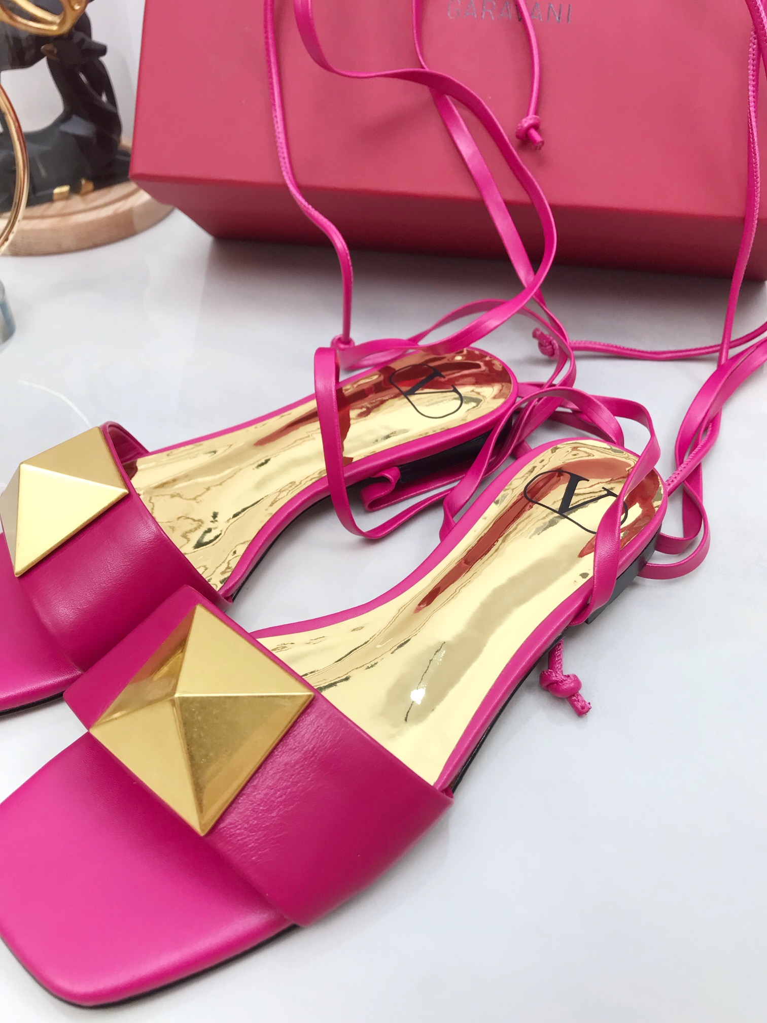 Valentino Garavani One Stud Gladiator Flat Sandals Pink For Women WS0EK9CYI - Soul Replicas