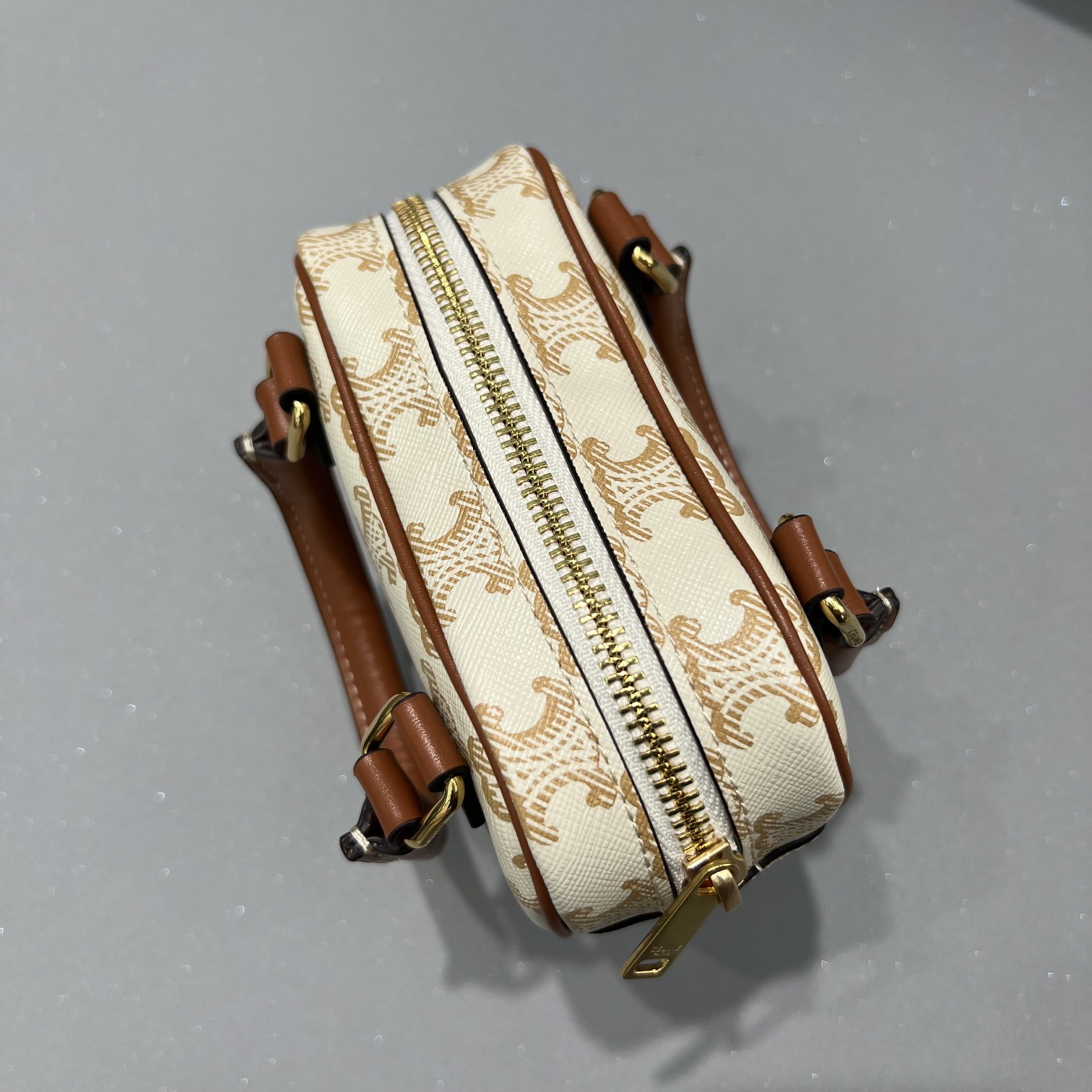 Celine Medium Celine Heart In Triomphe Canvas White For Women 6in/14.5cm 198222BZJ.01BC - Soul Replicas