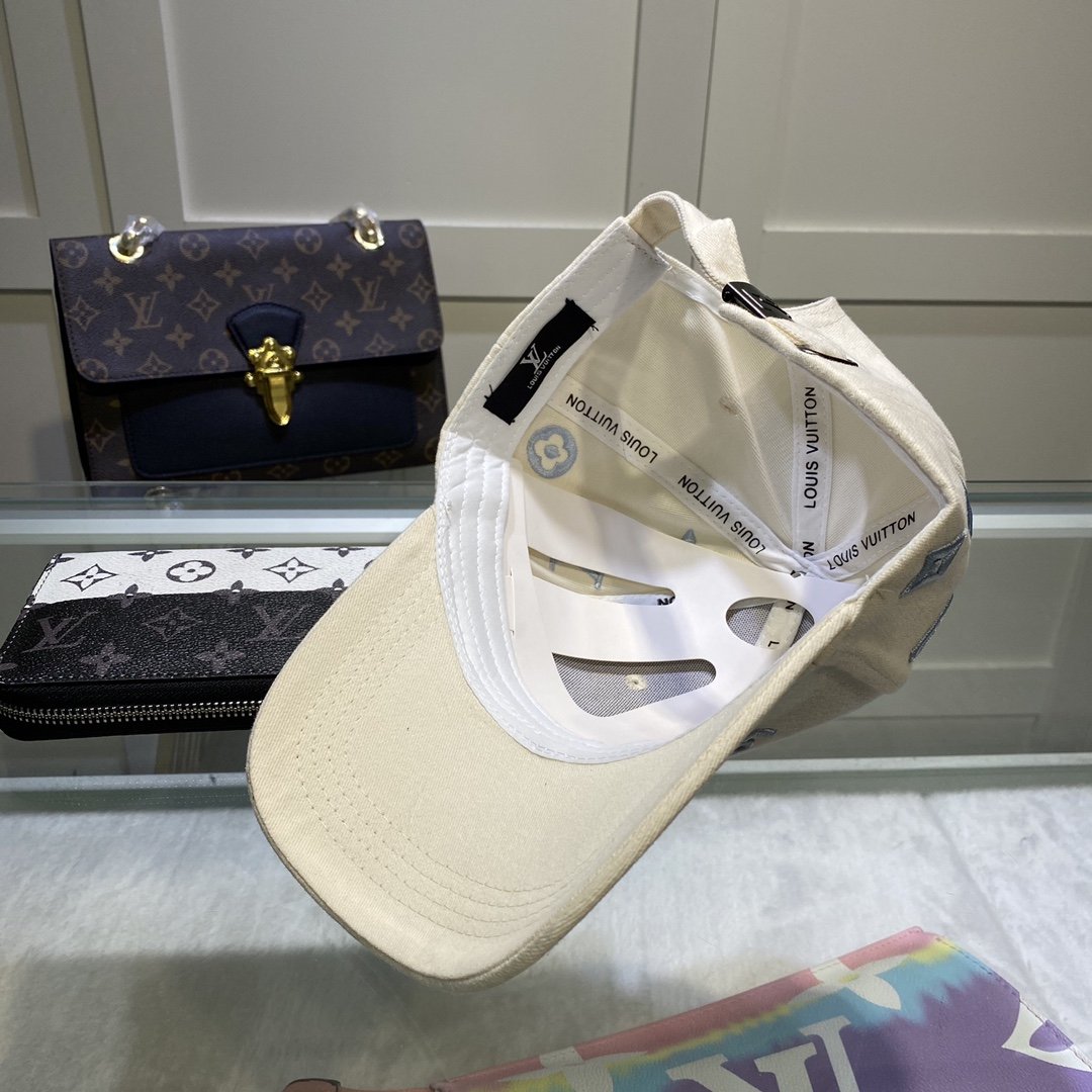 Louis Vuitton Be My Cap In Beige - Soul Replicas