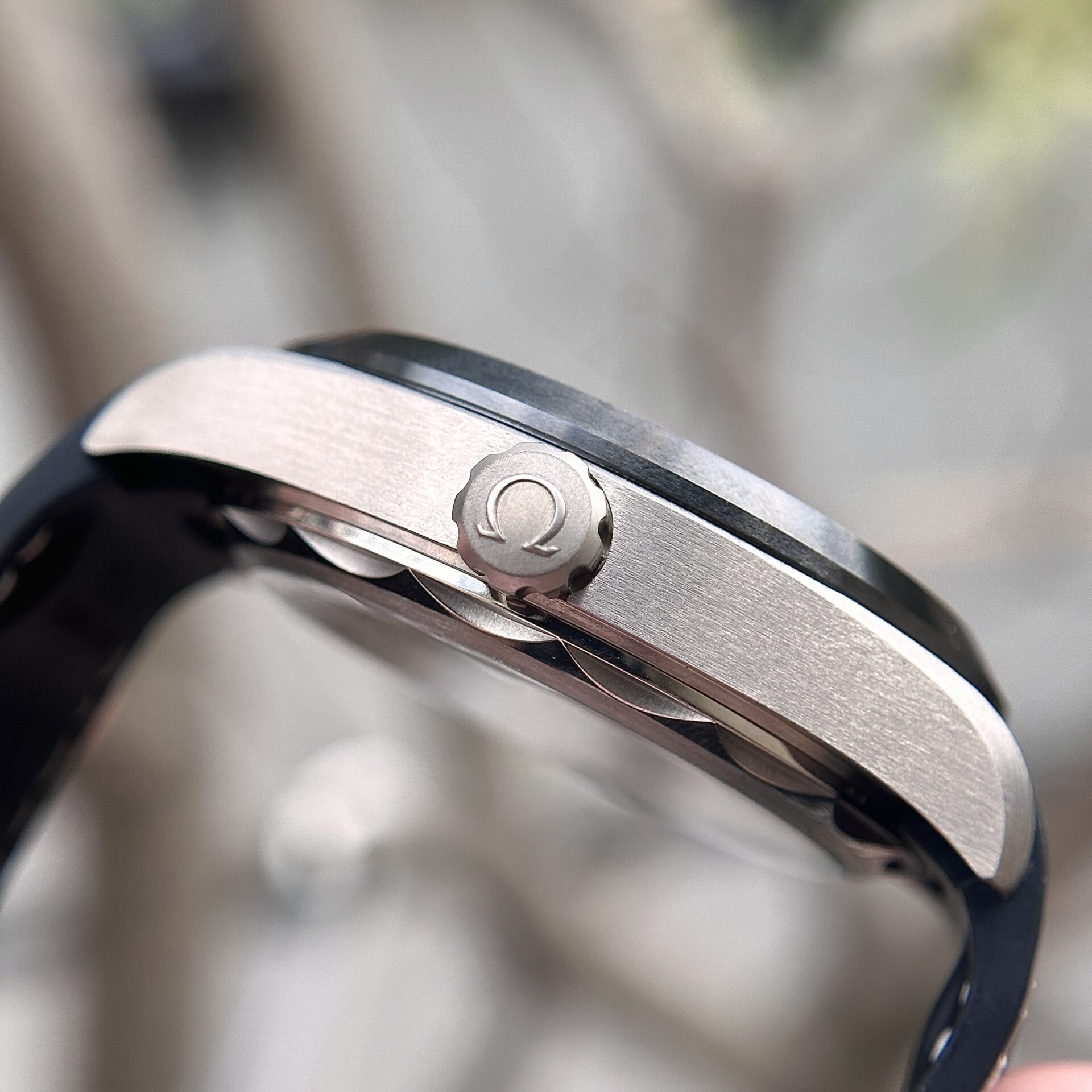 Omega Replica Watch Aqua Terra Worldtimer Gray Dial Rubber Strap VS Factory 43mm - Soul Replicas