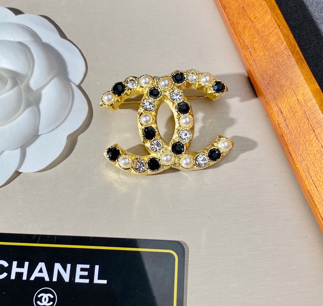 Chanel Brooch - Soul Replicas