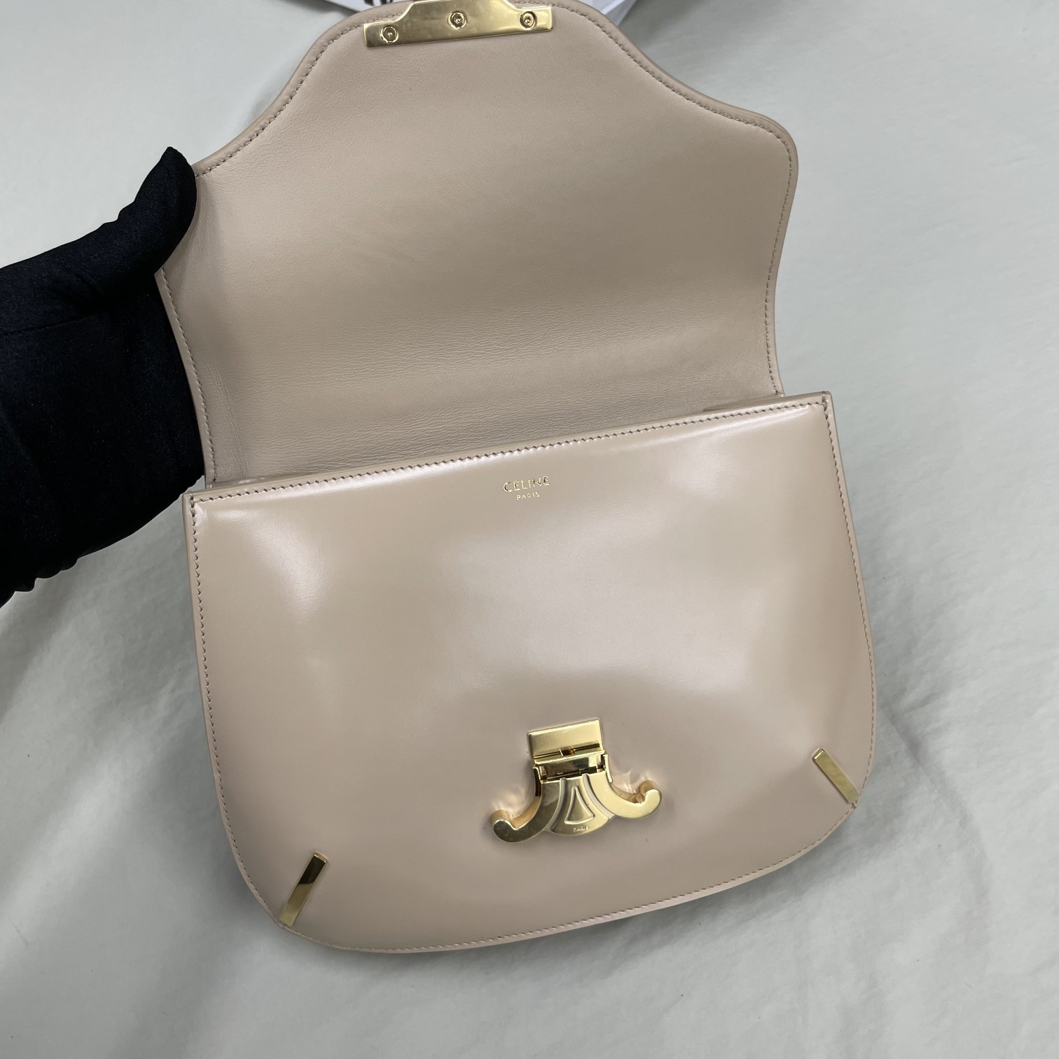 Celine Chain Besace Triomphe Nude For Women 10in/24.5cm 199273BF4.03ND - Soul Replicas