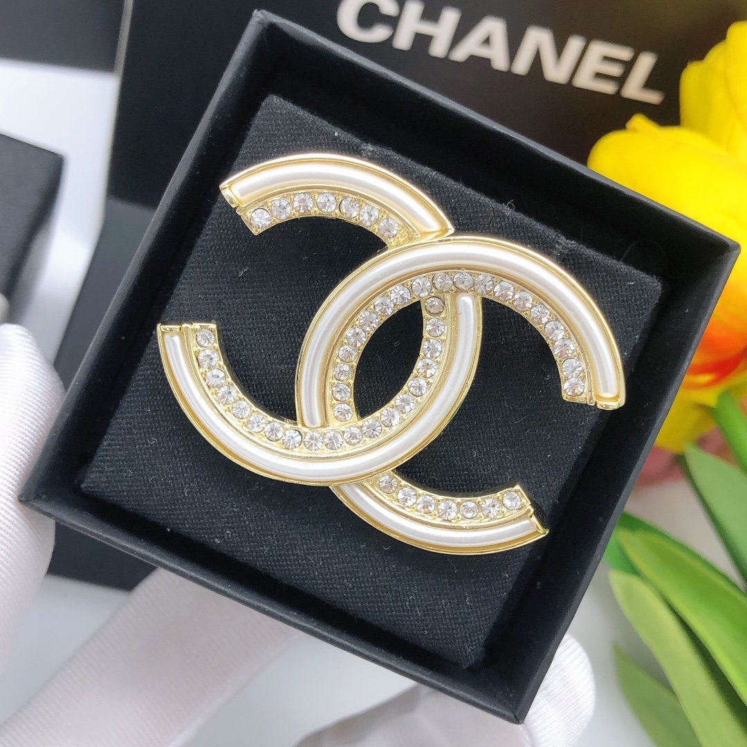 Chanel Brooch - Soul Replicas