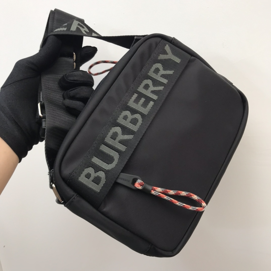 Burberry Logo Detail Nylon Crossbody Bag Black For Men. Men-s Bags 8.7in/22cm - Soul Replicas
