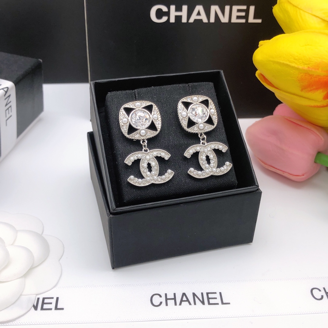 Chanel Earrings - Soul Replicas