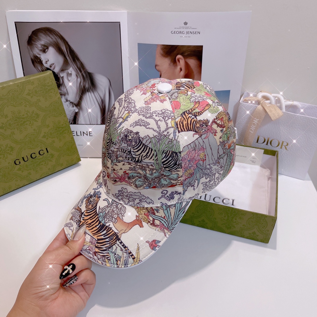 Gucci Baseball Hat With Tiger White Gucci Hat - Soul Replicas