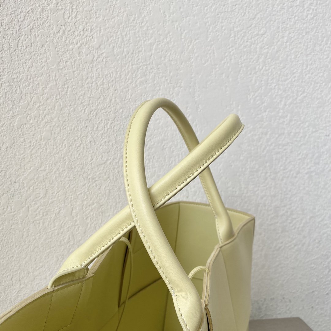 Bottega Veneta Arco Tote Bag For Women 16.14in/41cm In Yellow Ice Cream 609175VCQC27450 - Soul Replicas