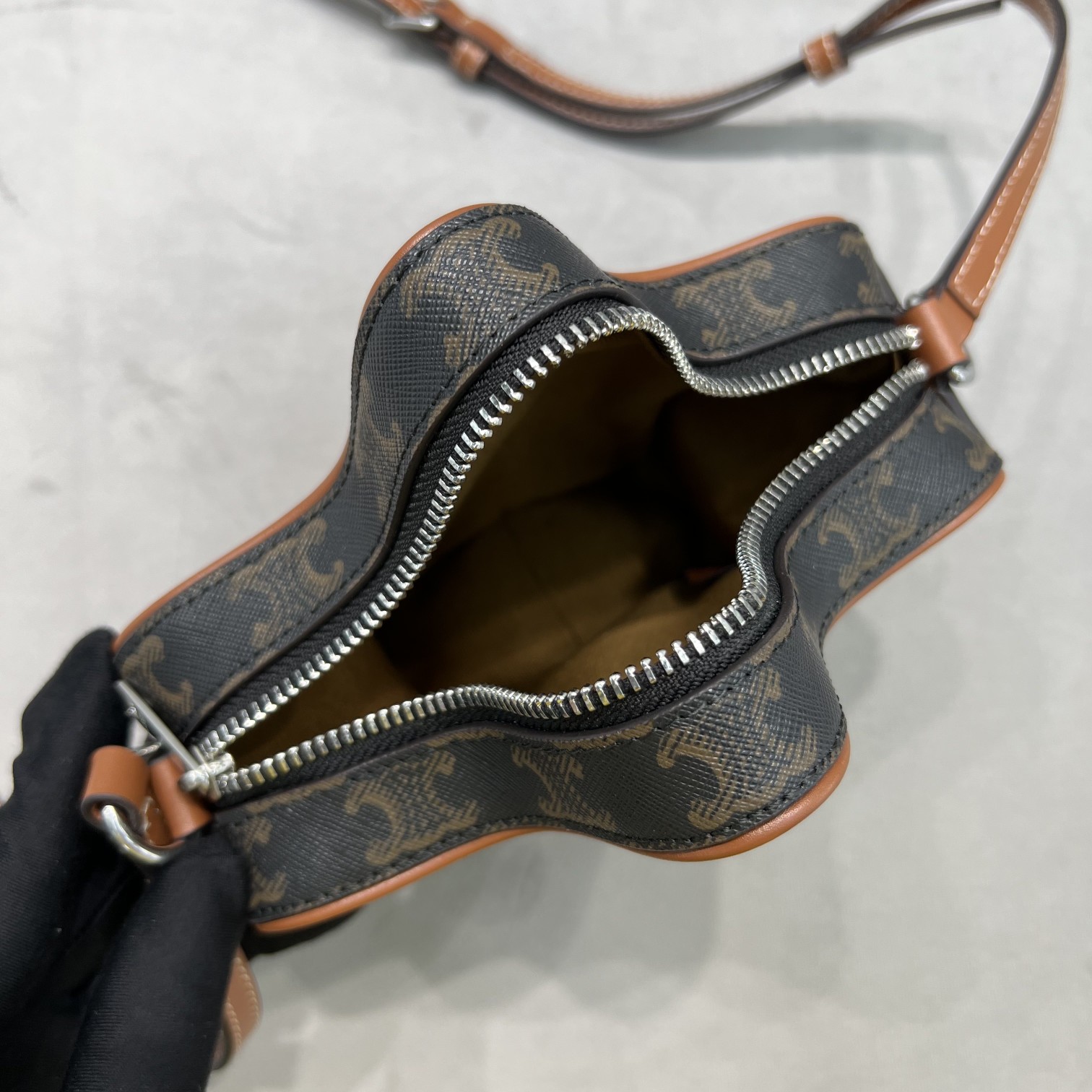 Celine Small Etoile In Triomphe Canvas Brown For Women 7in/18cm 198762BZJ.04LI - Soul Replicas