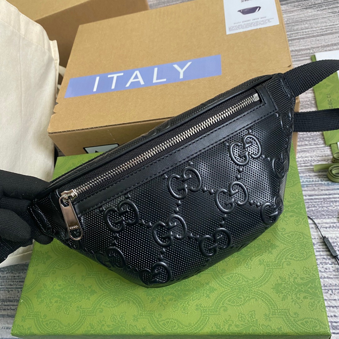 Gucci Embossed Belt Bag Black Gucci Embossed For Men  9.1in/23cm Gucci 658582 1W3CN 1000 - Soul Replicas
