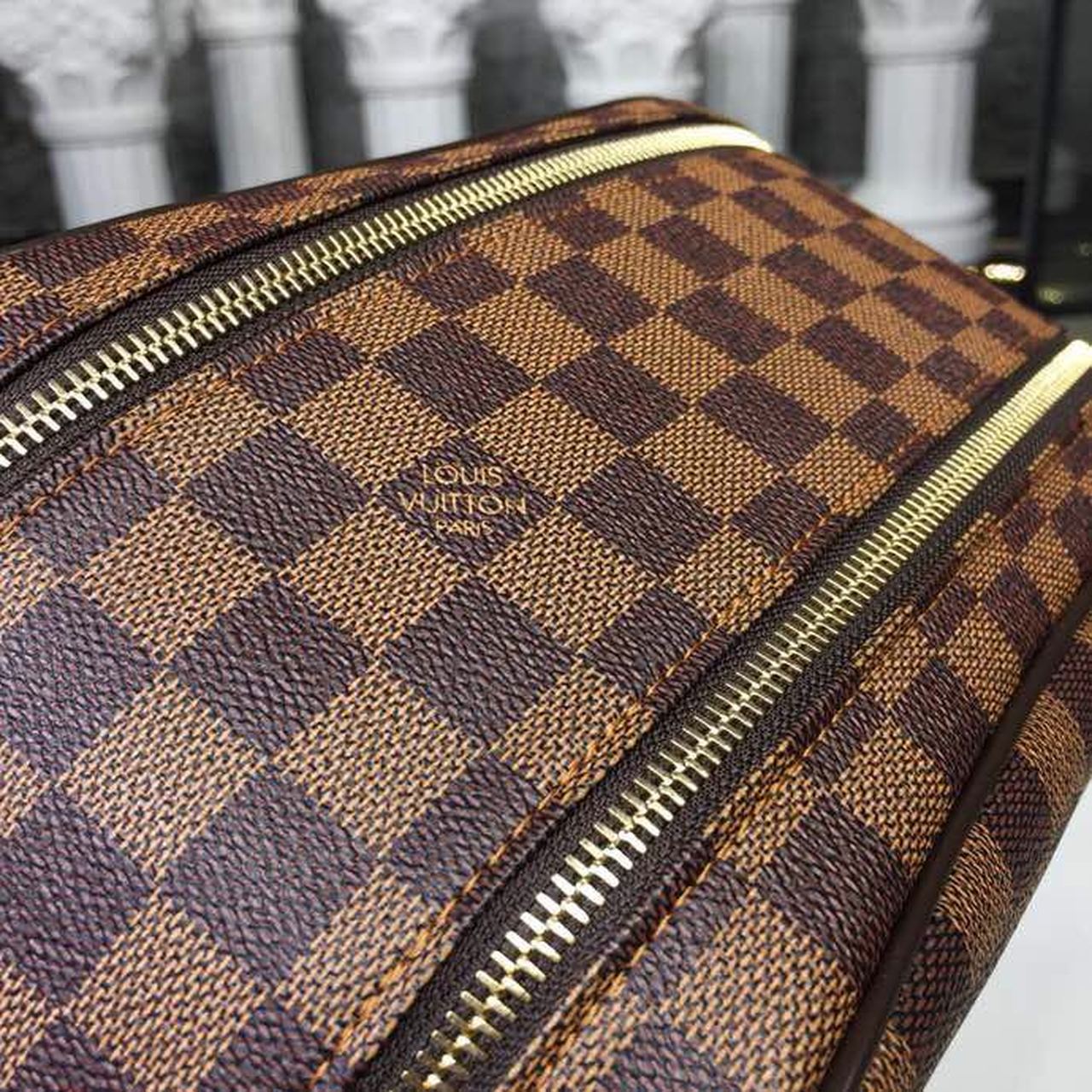Louis Vuitton King Size Toiletry Damier Ebene Canvas For Women. Women-s Bags. Travel Bags 11in/28cm LV N47527 - Soul Replicas