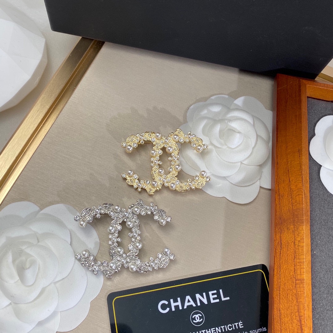 Chanel Brooch - Soul Replicas