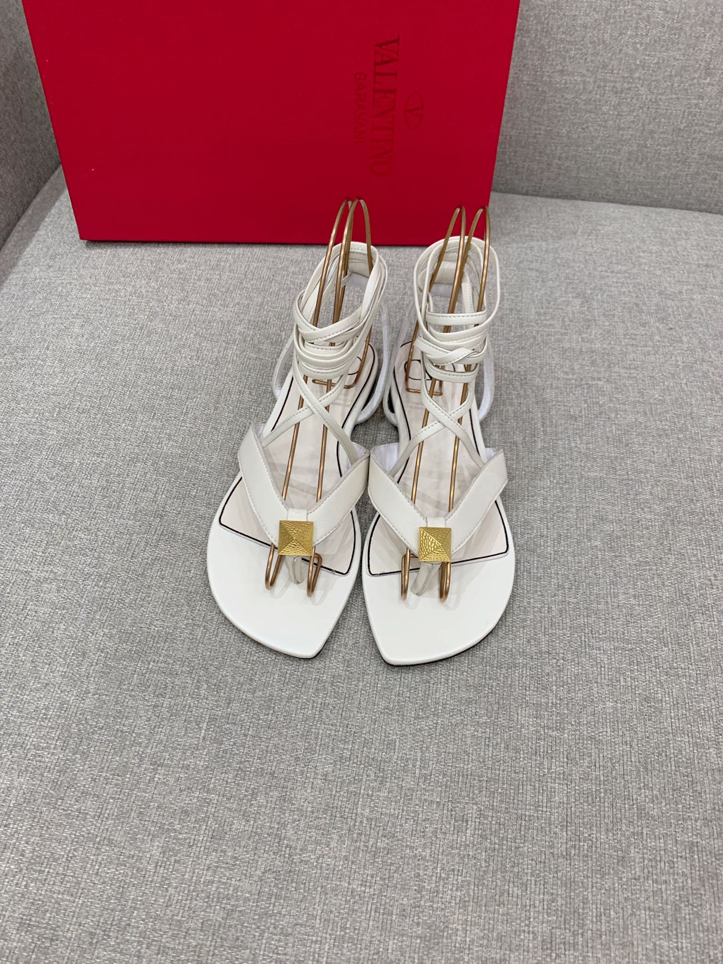 Valentino Garavani Roman Stud Flat Sandals White For Women WS0BJ7MDQ - Soul Replicas