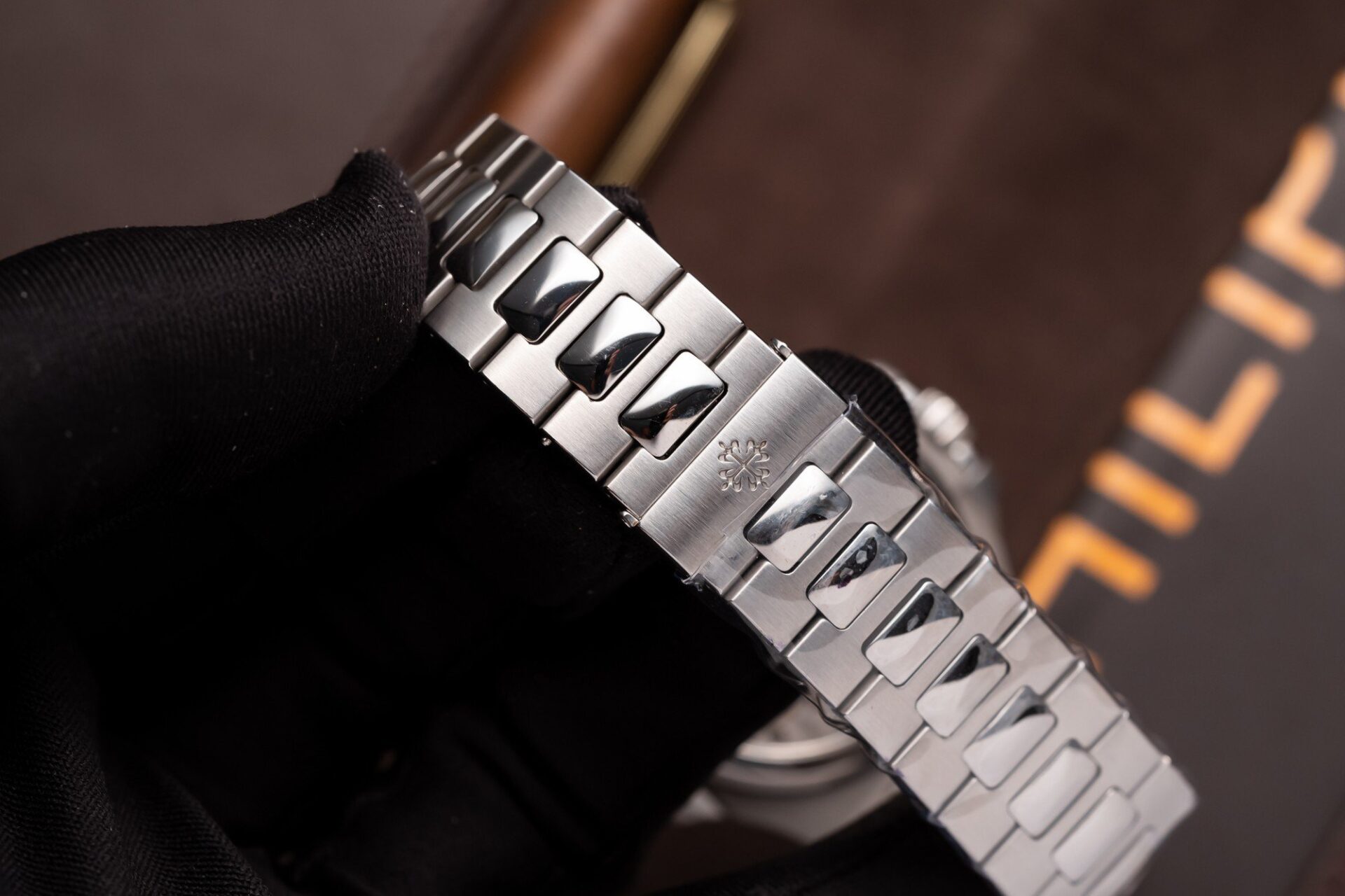 Patek Philippe Nautilus 5712 Replica 1:1 Watch Gray Dial PPF V2 40mm - Soul Replicas