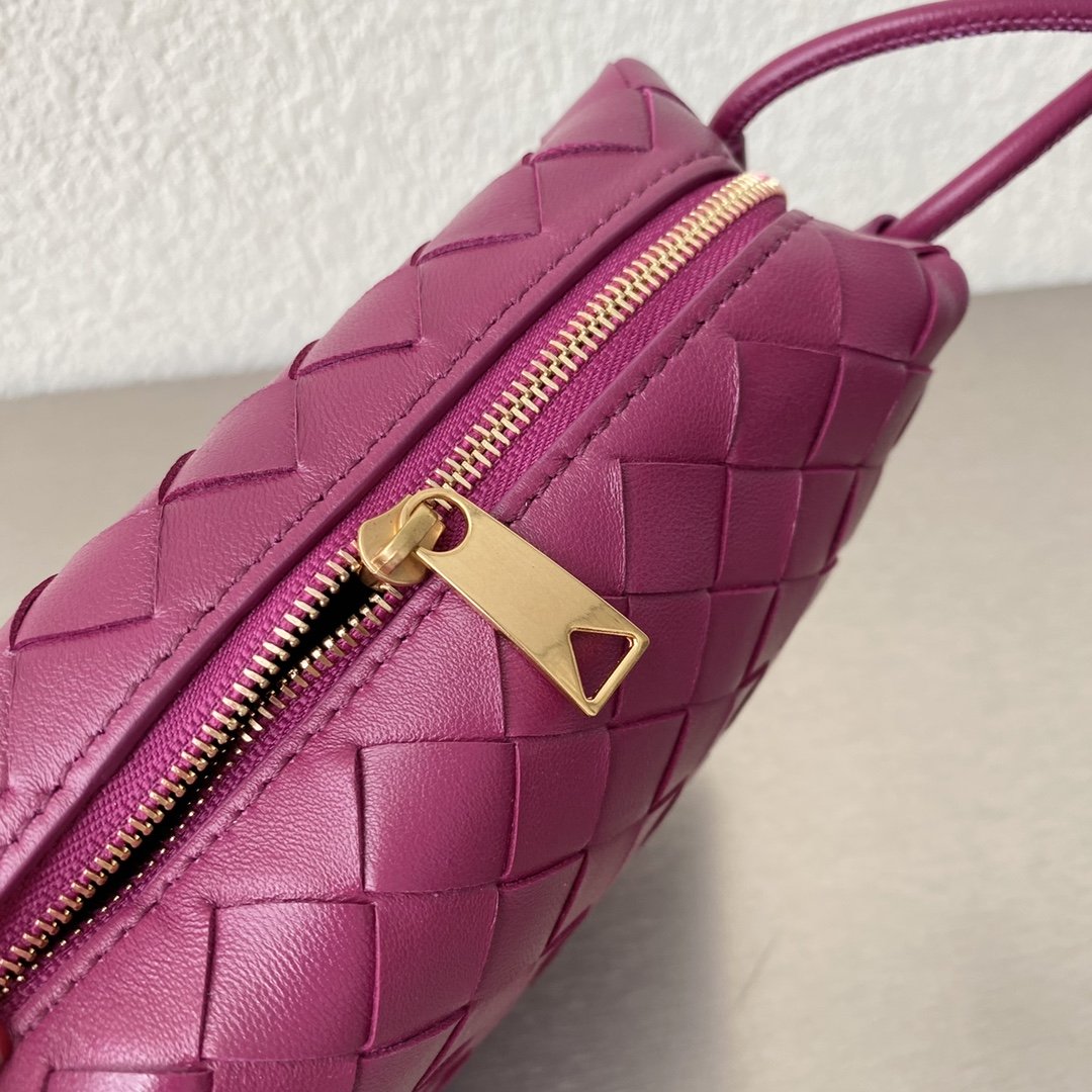 Bottega Veneta Mini Loop Camera Bag Pink. For Women. Women's Bags 6.7in/17cm - Soul Replicas