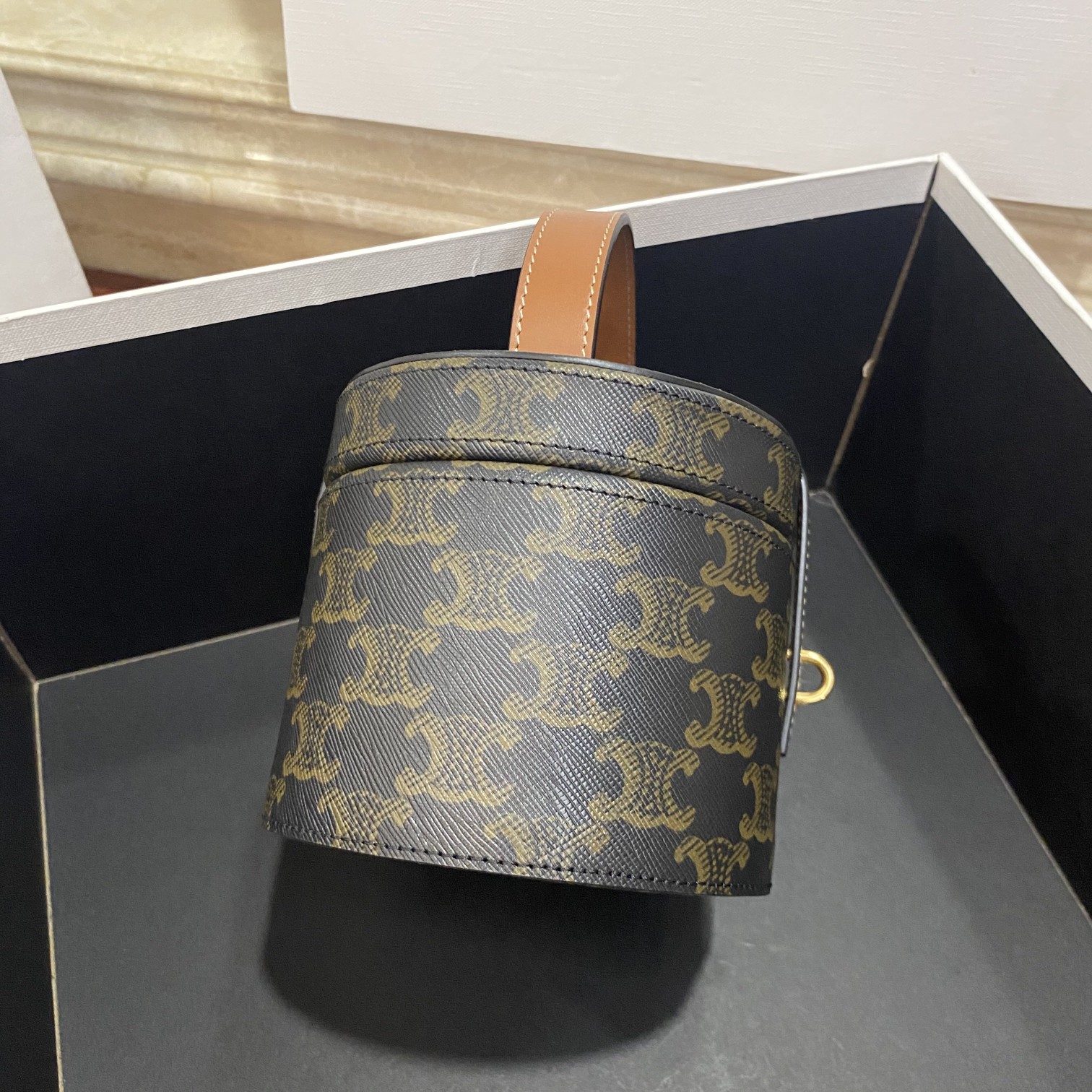 Celine Vanity Case In Triomphe Canvas Tan For Women 6in/15cm 4M0932DP4.04LU - Soul Replicas