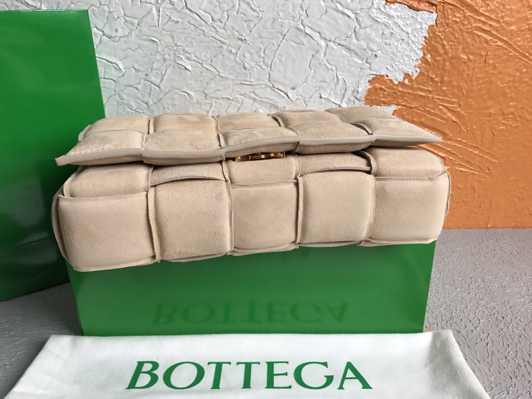 Bottega Veneta Chain Cassette Porridge. For Women. Women's Bags 10.2in/26cm 631421V04N09776 - Soul Replicas