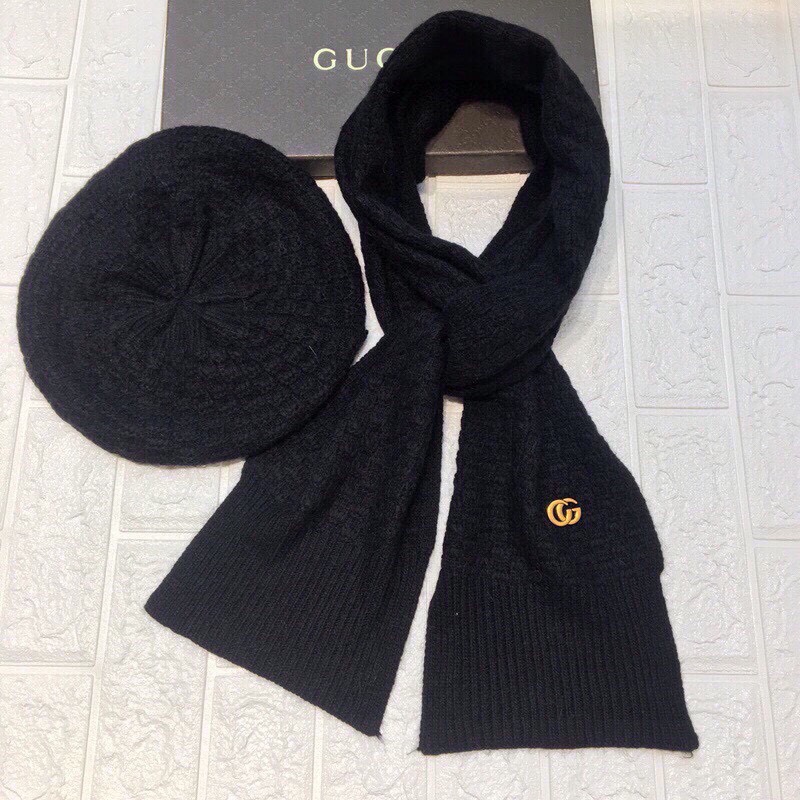 Gucci Beanie & Scarf Set In Black - Soul Replicas