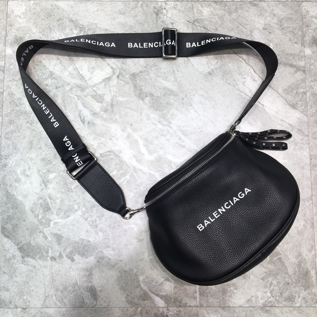 Balenciaga Sling Bag In Black. For Women. Women-s Bags 9.1in/23cm - Soul Replicas
