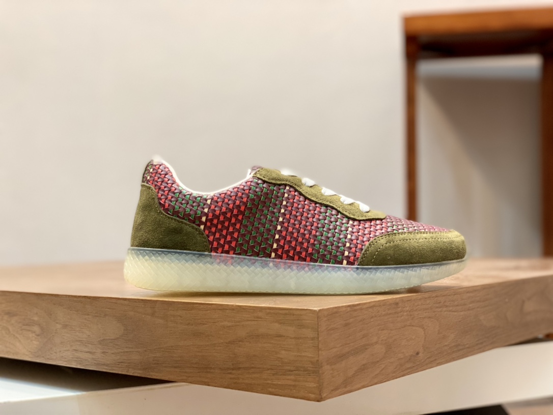 Bottega Veneta Men's Knit Sneakers PiNike And Brown For Men - Soul Replicas