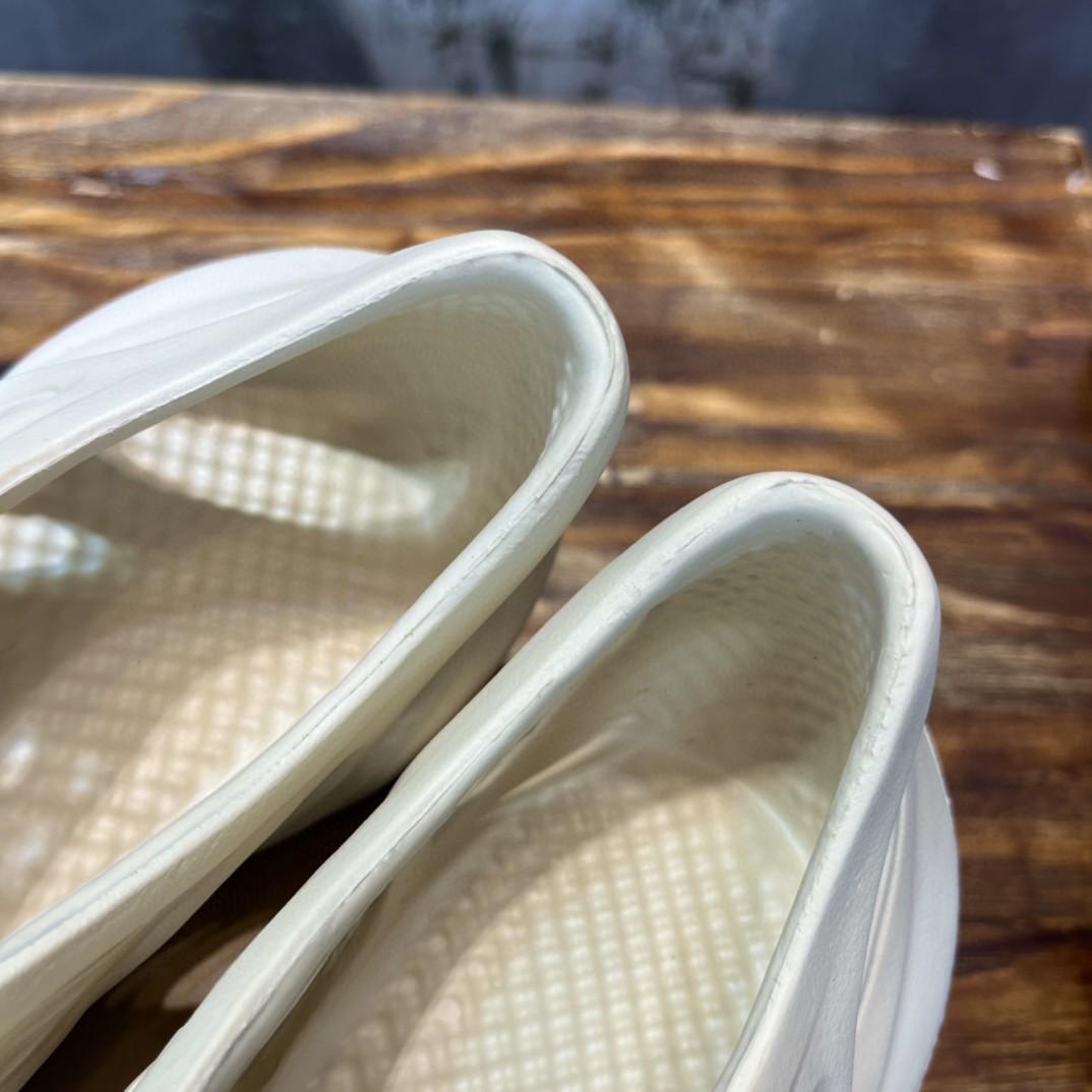 Adidas YZ Foam Runner Sand White For Women FY4567 - Soul Replicas