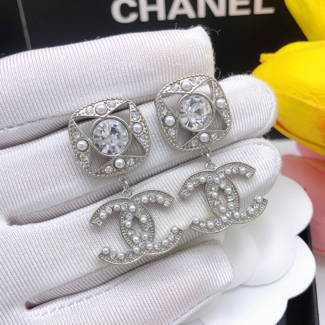 Chanel Earrings - Soul Replicas