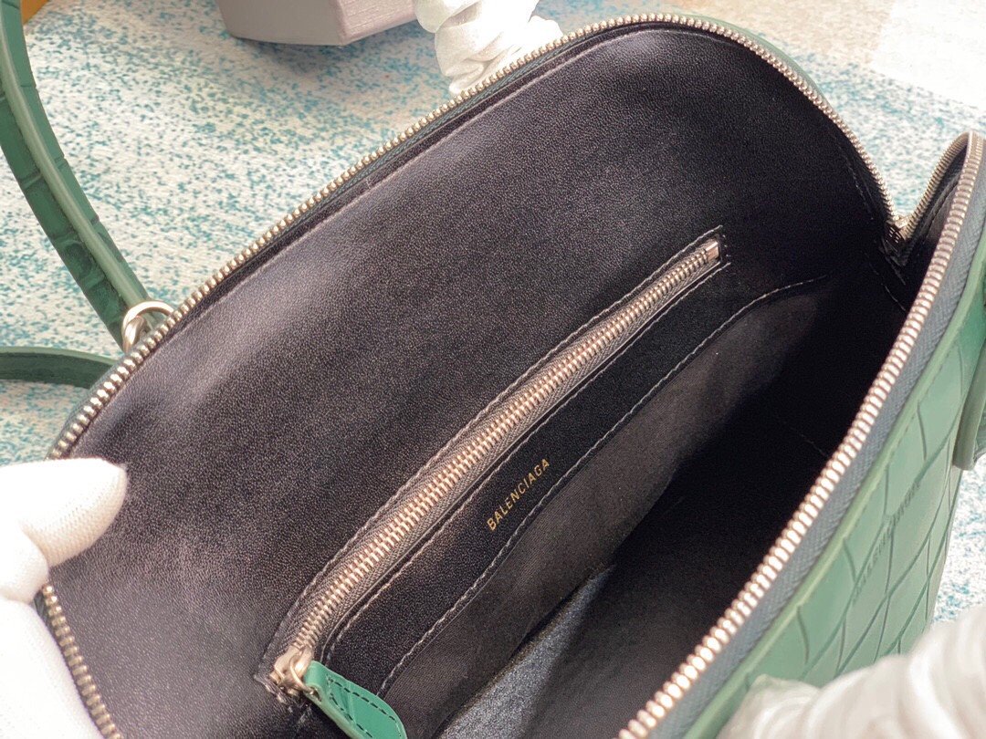 Balenciaga Ville XXS Handbag In Dark Green. For Women. Women-s Bags 8.6in/22cm - Soul Replicas