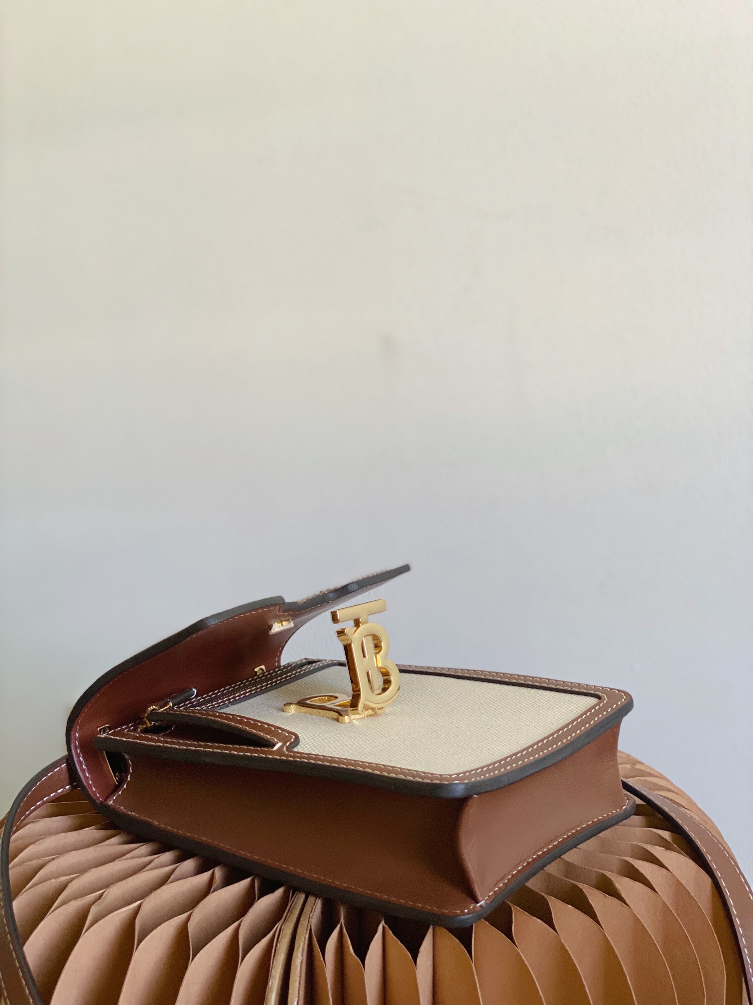 Burberry Robin Bag Cotton Canvas Cream For Women. Women-s Bags 7.5in/14cm 80316491 - Soul Replicas