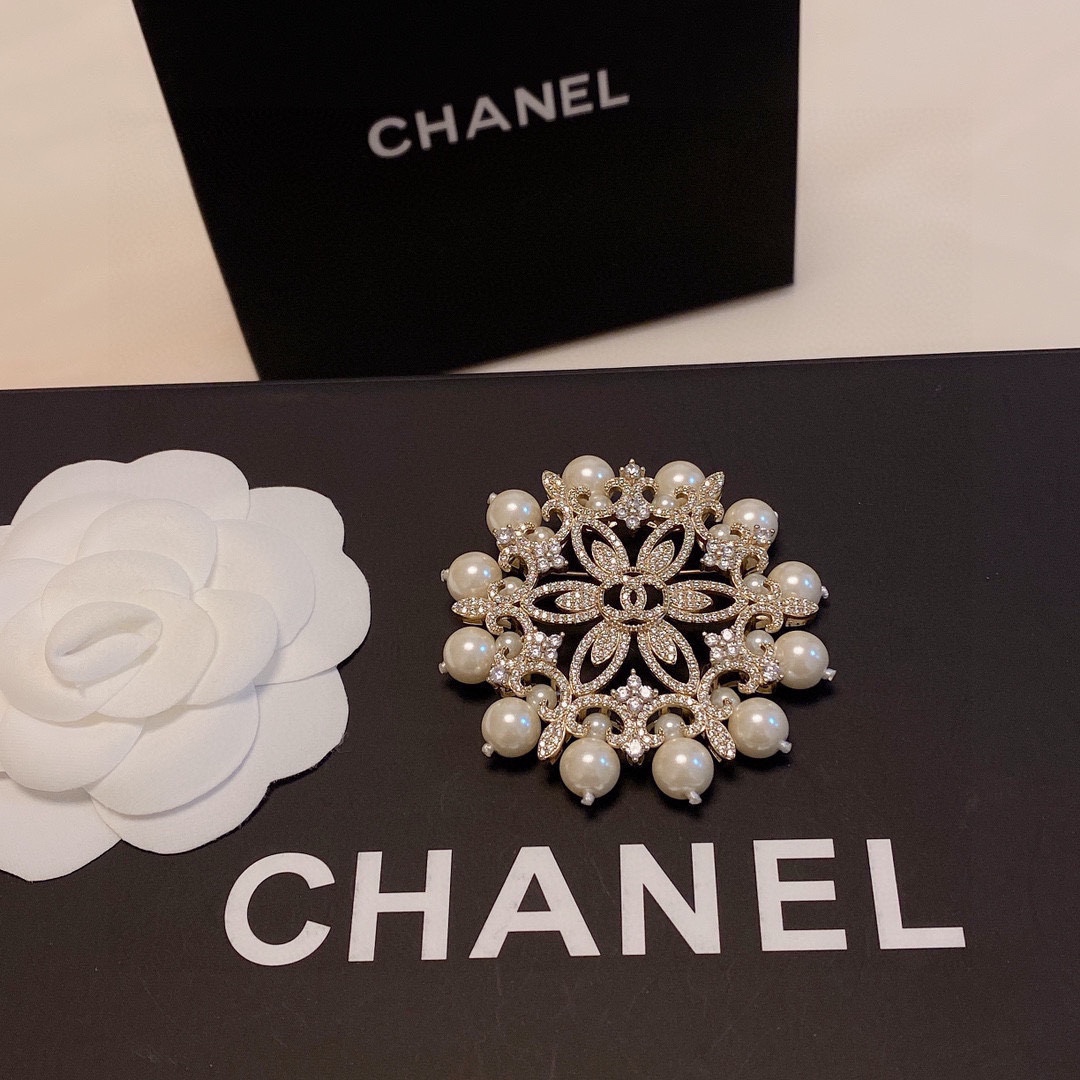 Chanel Brooch - Soul Replicas