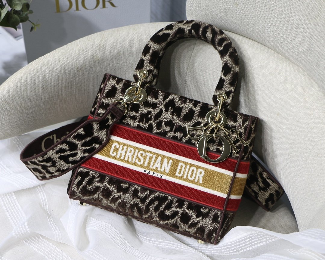 Christian Dior Medium Lady D-Lite Bag. Leopard Brown. For Women Women-s Handbags. Crossbody Bags. 24cm CD - Soul Replicas
