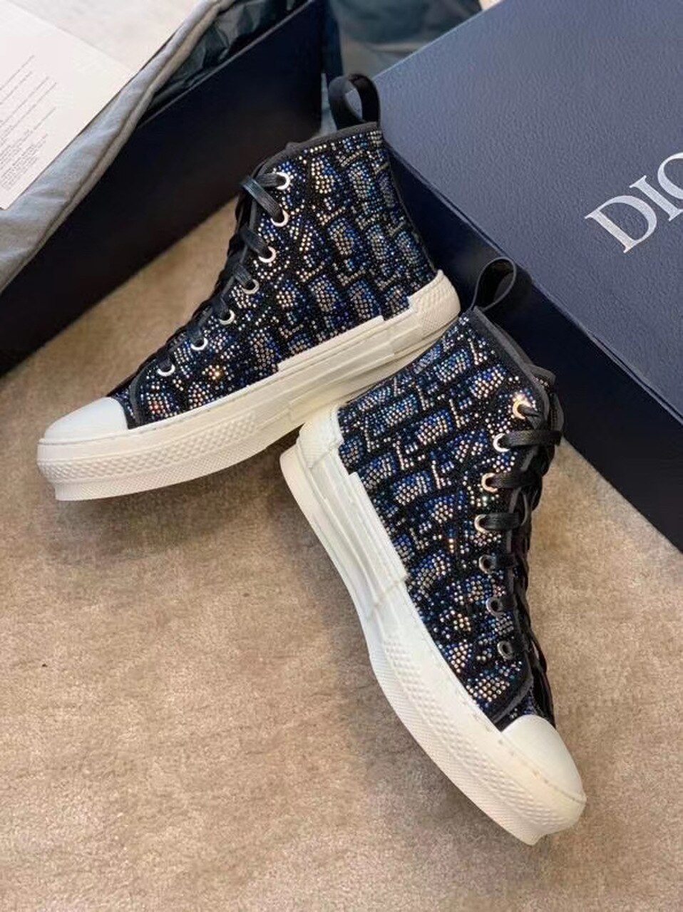 Christian Dior Crystal B23 Oblique Sneakers High-Top Sneaker For Women CD - Soul Replicas