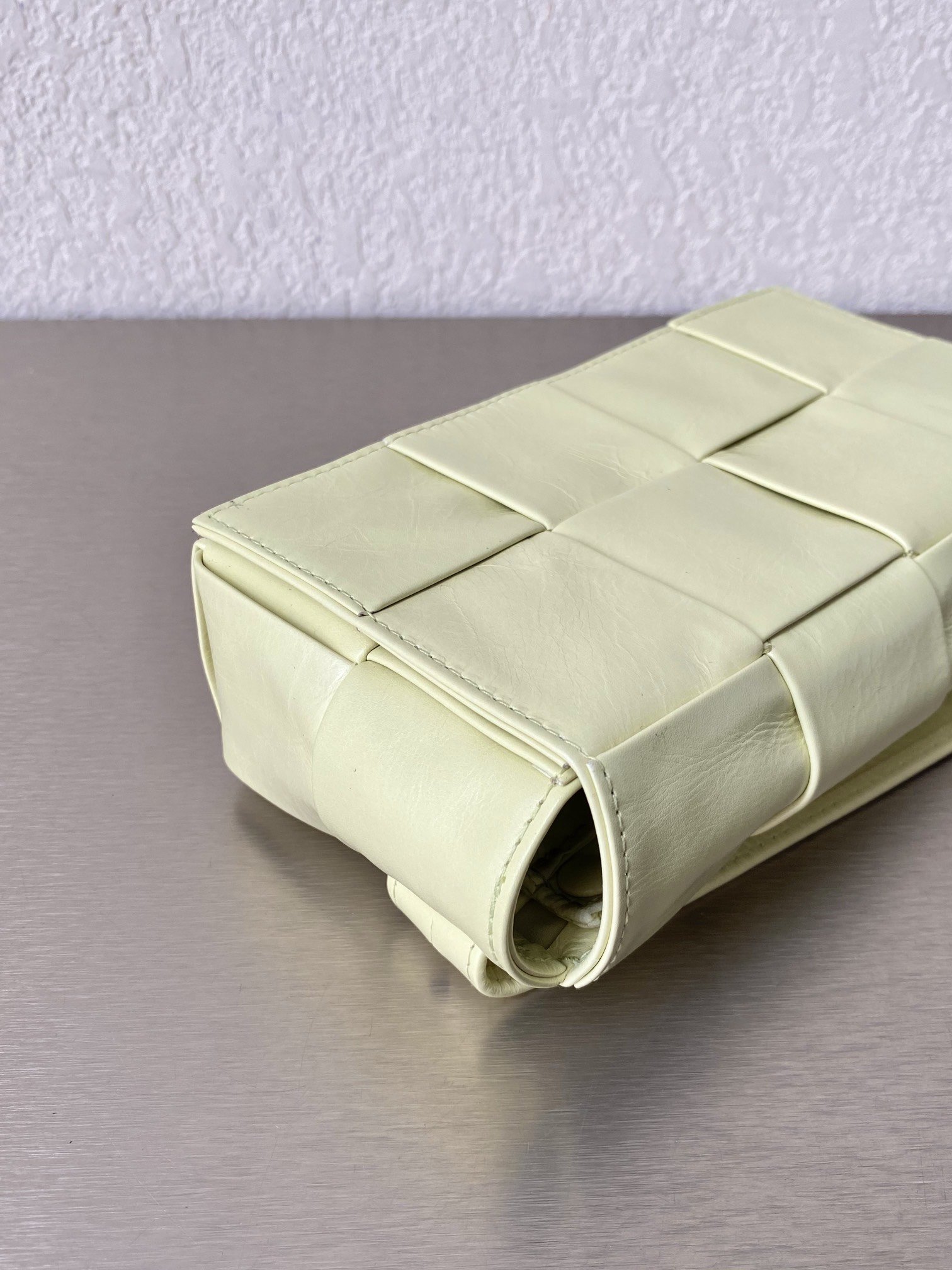 Bottega Veneta Cassette Belt Bag Lemon. For Women. Women-s Bags 7.1in/18cm 651053VCQ729413 - Soul Replicas