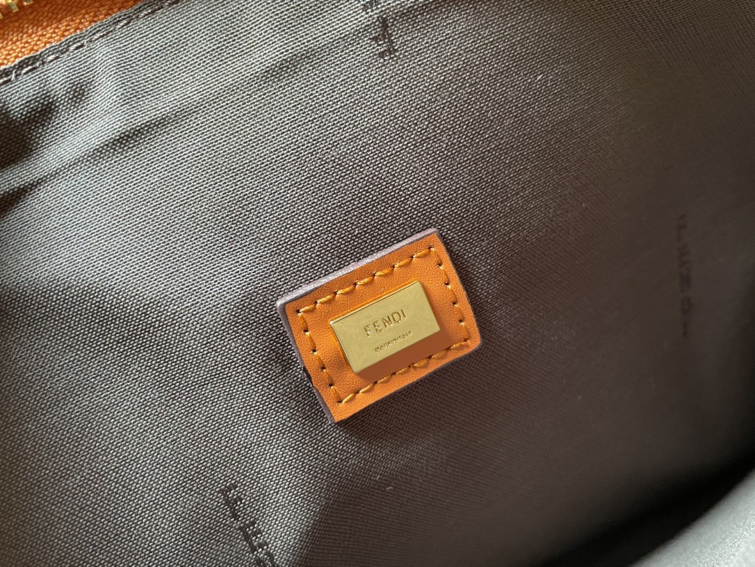 Fendi Flat Pouch Brown Large Pouch Bag For Woman 34cm/13in 8N0178AC9LF0QVK - Soul Replicas