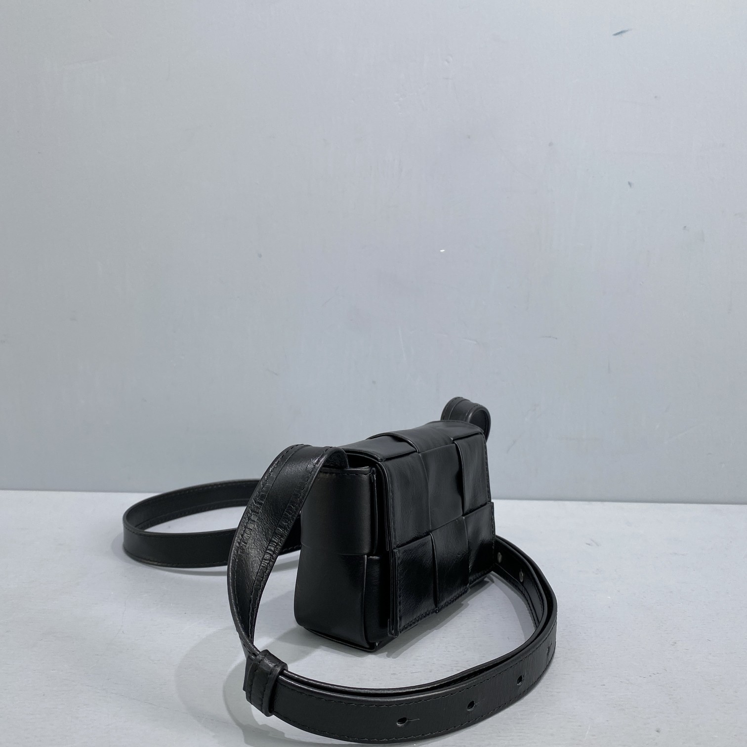 Bottega Veneta Candy Cassette Black. For Women. Women-s Bags 4.7in/12cm 666688VMAY18425 - Soul Replicas